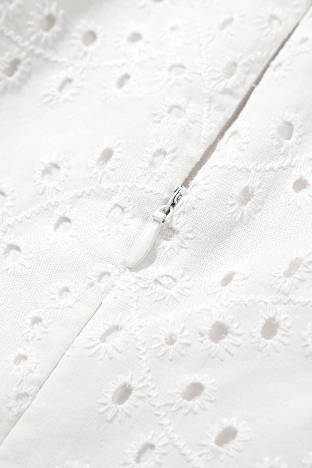100%Cotton White Floral Eyelet Embroidered Sleeveless Shift Dress