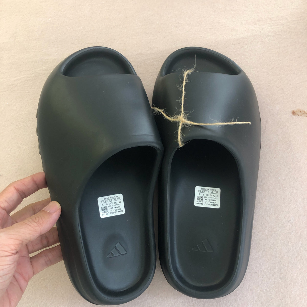 sneaker shoes yeezy slide
